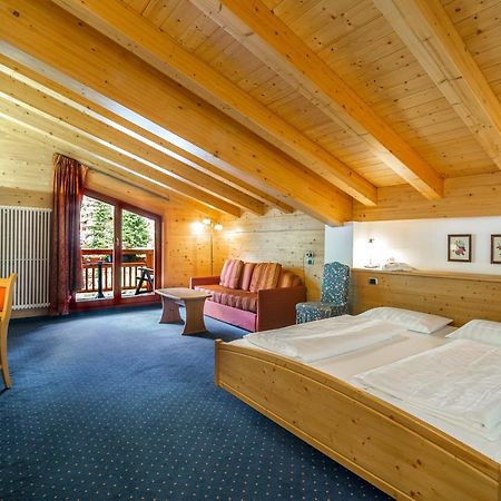Hotel Salvan Campitello di Fassa Esterno foto