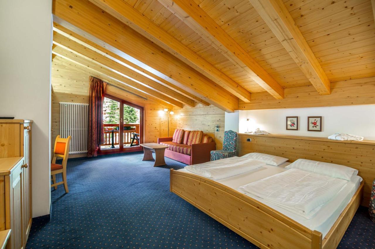 Hotel Salvan Campitello di Fassa Esterno foto