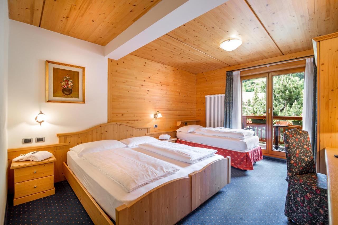 Hotel Salvan Campitello di Fassa Esterno foto