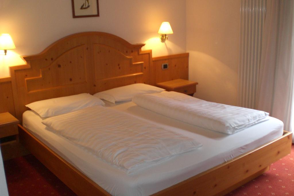 Hotel Salvan Campitello di Fassa Esterno foto