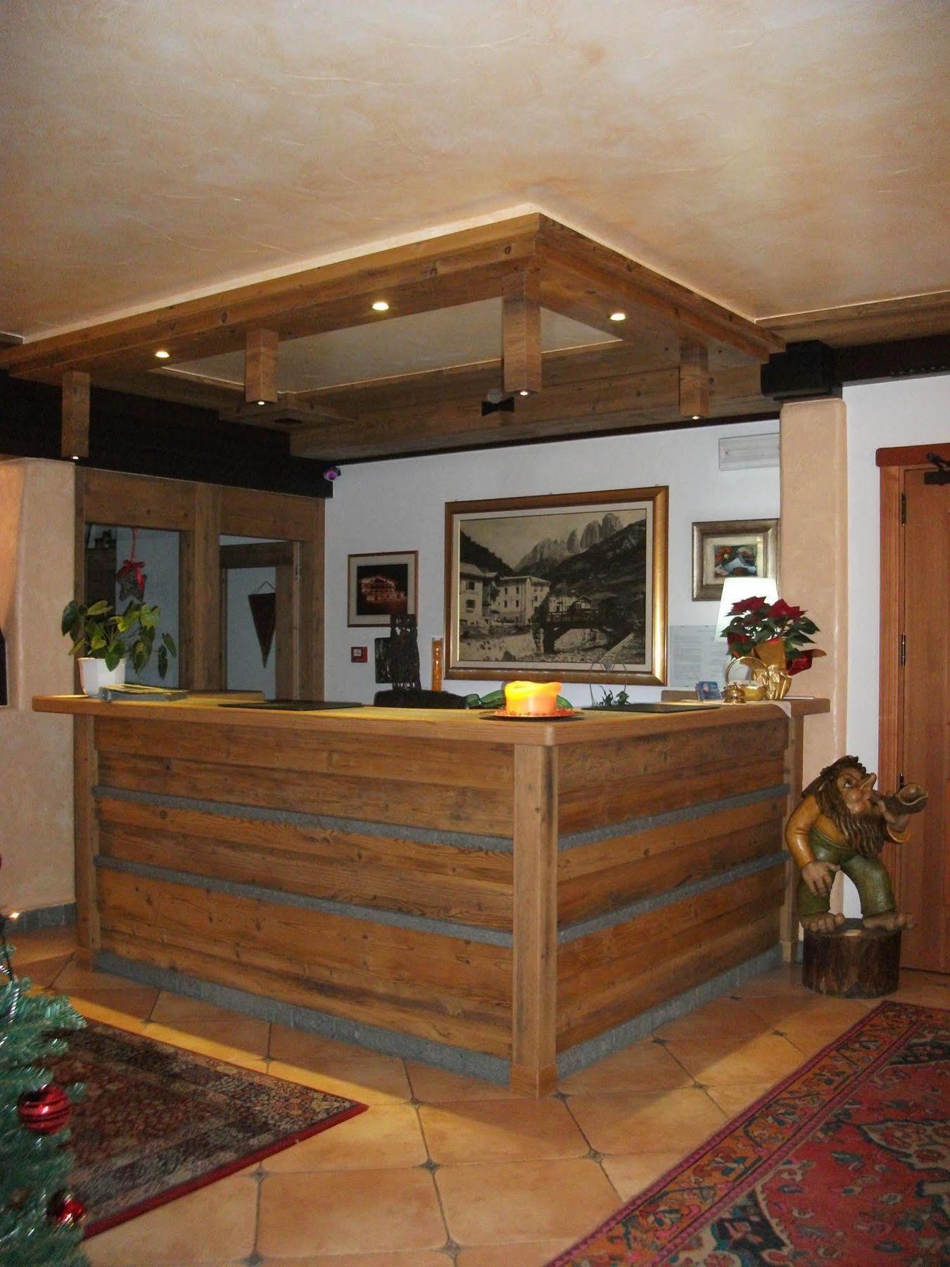 Hotel Salvan Campitello di Fassa Esterno foto